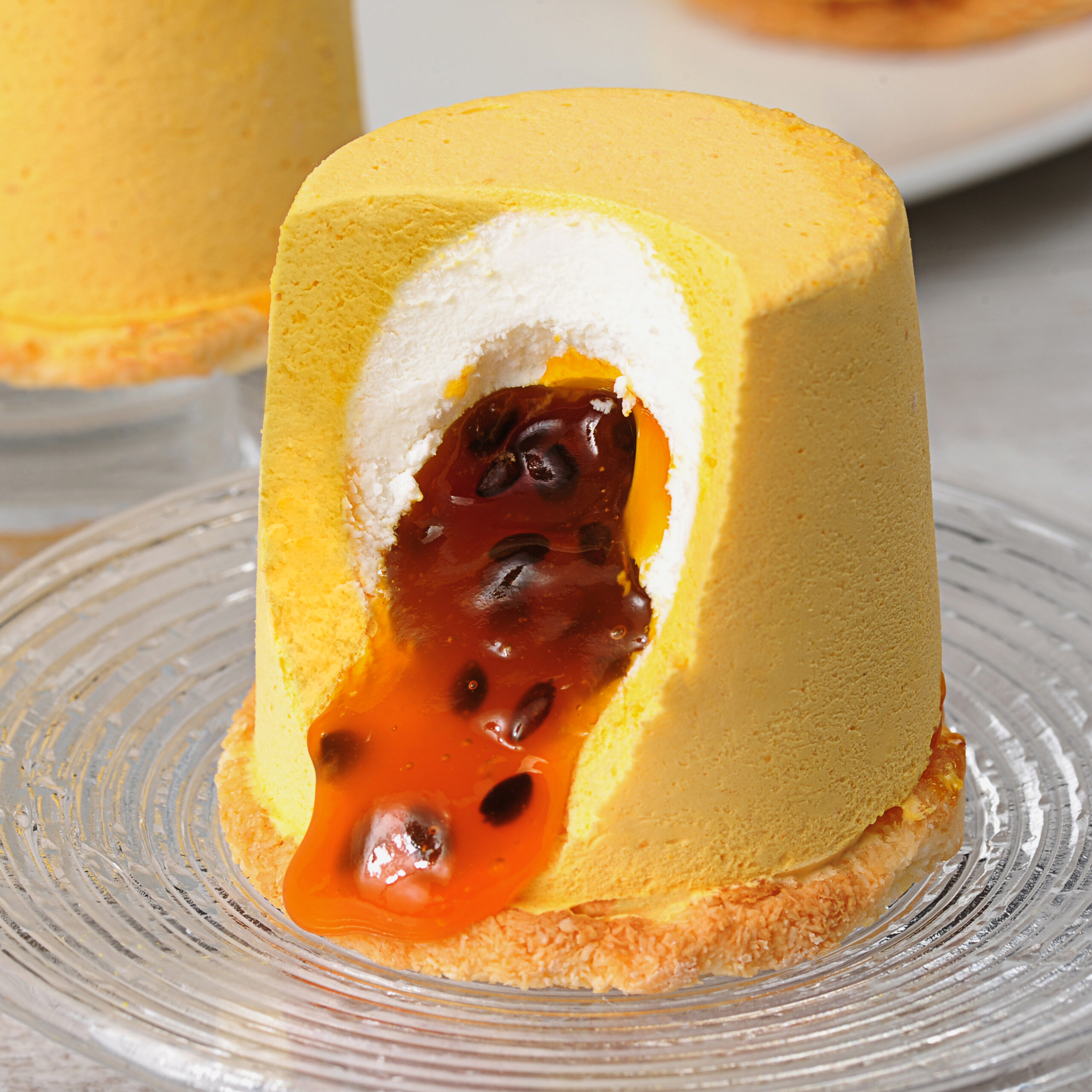 Пирожное муссовое «Манго-маракуйя» 1680г. 12шт. 4упак/кор ДФ 54 купить в Донецке - СтриПсБери