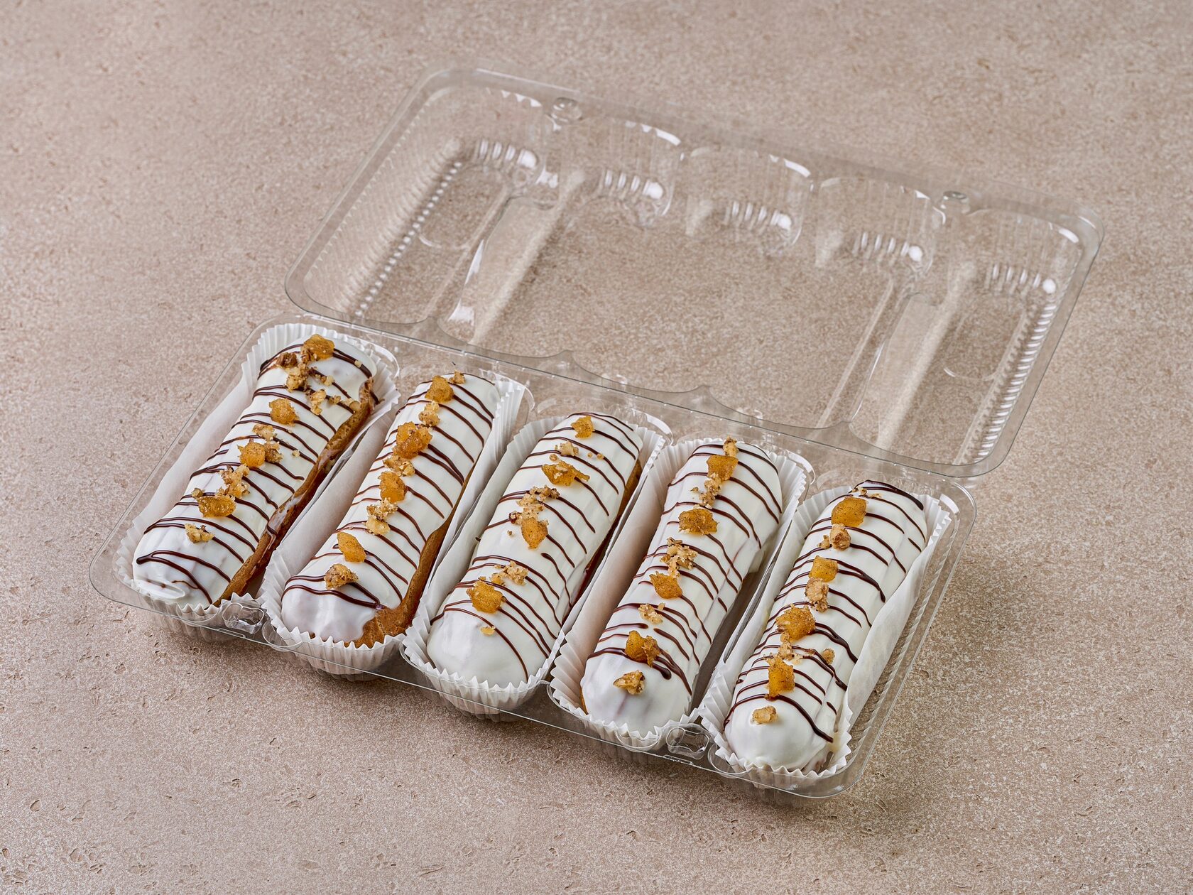 Эклер с карамелизированной грушей и сыром Десертные Истории 60гр, 5шт/упак, 6упак/кор купить в Донецке - СтриПсБери