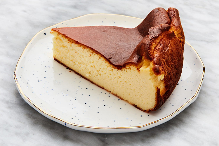 Чизкейк Баскский 108гр, в единичной упаковке 16уп/кор Десертные Истории (НФ-774) купить в Донецке - СтриПсБери