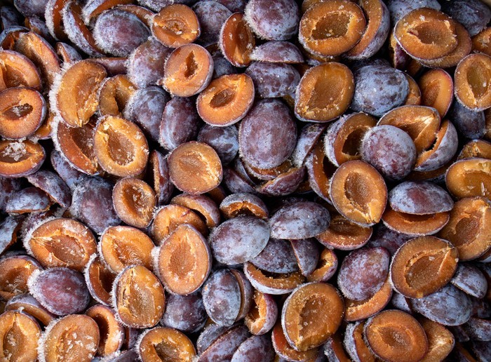 Слива половинки Сербия 10кг купить в Донецке - СтриПсБери