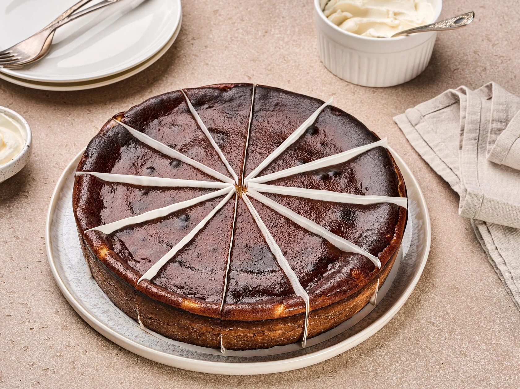 Чизкейк Баскский 108гр, 12шт/упак Десертные Истории (НФ-607) купить в Донецке - СтриПсБери