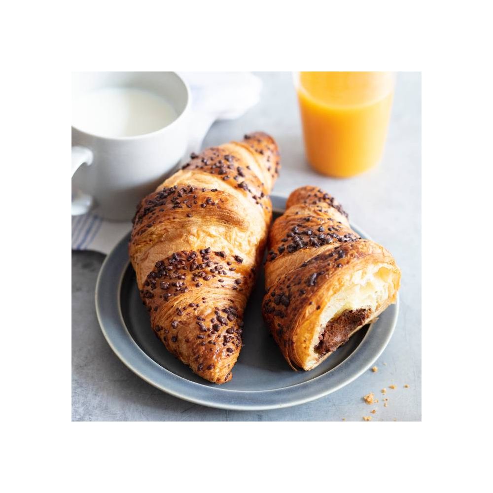 Круассан с шоколадом и орехом (посыпан шоколадом), 90 гр. (48шт/кор) DELIFRANCE S5046 купить в Донецке - СтриПсБери