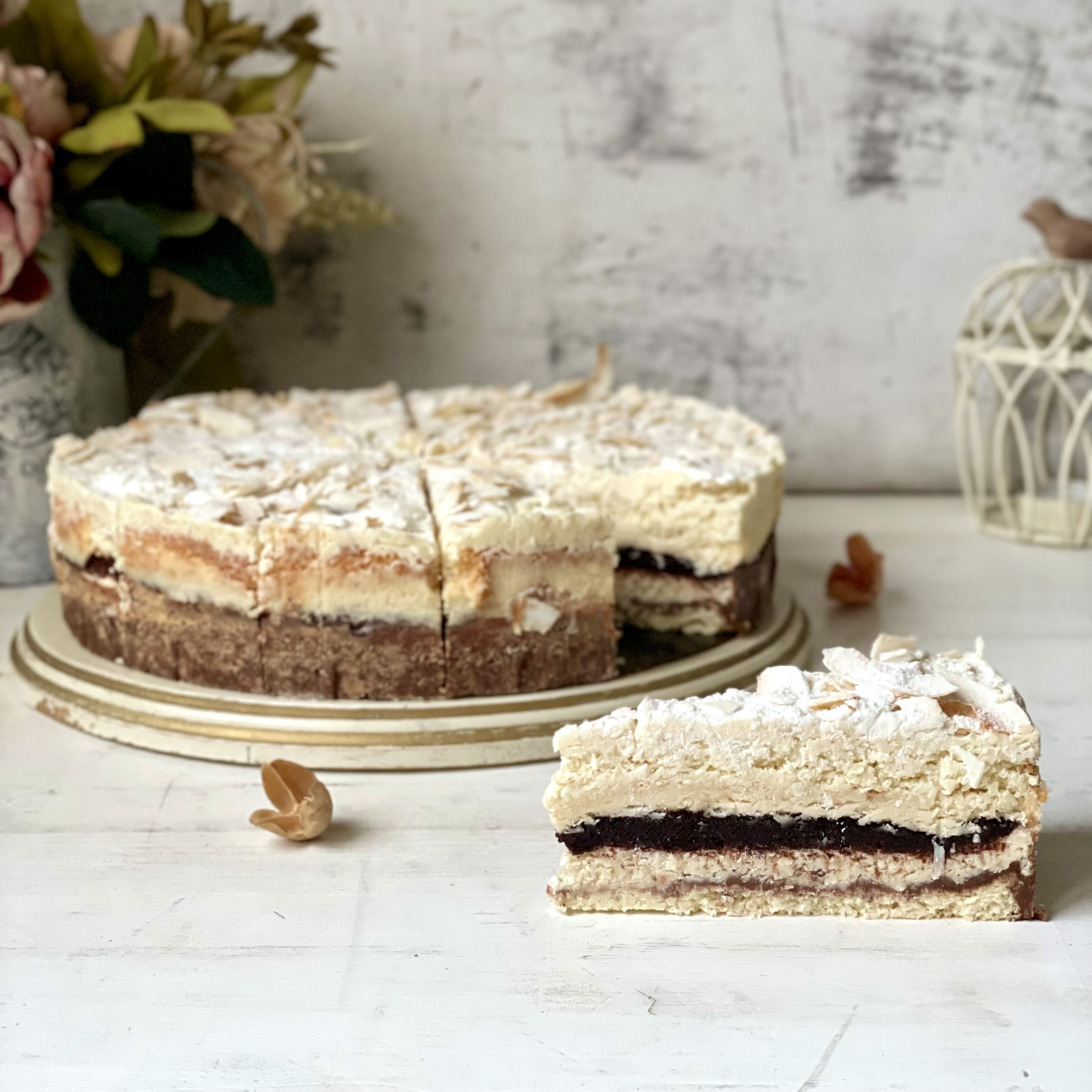 Торт Кокосовый Рафф 2,240 кг 14 п. (4шт/кор) ДФ 630 купить в Донецке - СтриПсБери