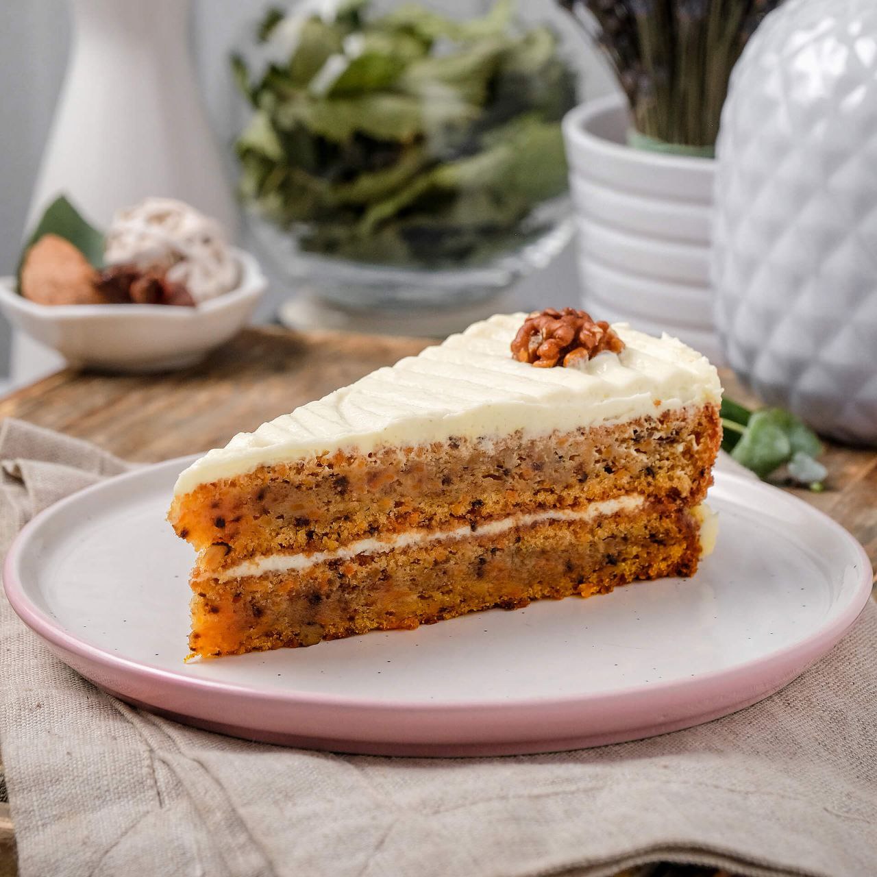 Торт Морковный Бенье 140гр, 12 порций/1,68кг/шт, 6шт/кор 719 купить в Донецке - СтриПсБери