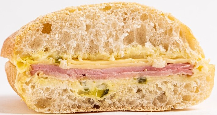 Чиабатта с ветчиной сыром и соусом тар-тар, 130гр. 16шт/упакДФ 7333 купить в Донецке - СтриПсБери